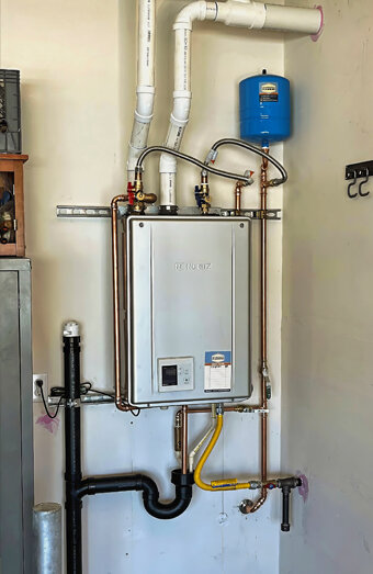 https://northfremantlehotwater.com.au/uploads/2025/06/instant-hot-water-systems-98444.jpg